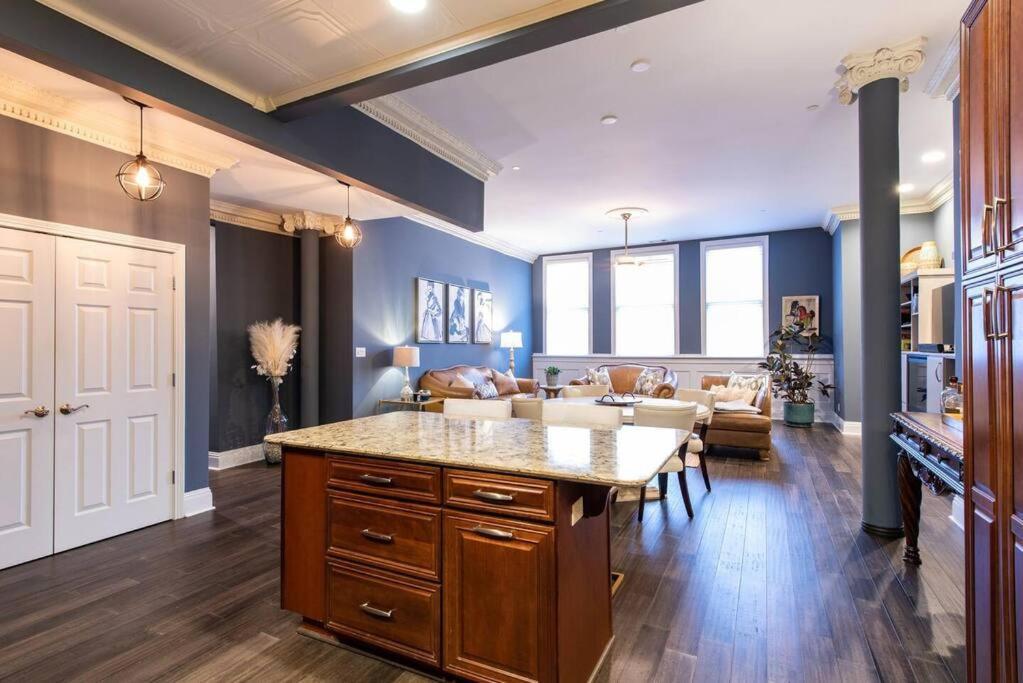 Downtown Sophistication/ Two Bedroom / Two Bath Louisville
